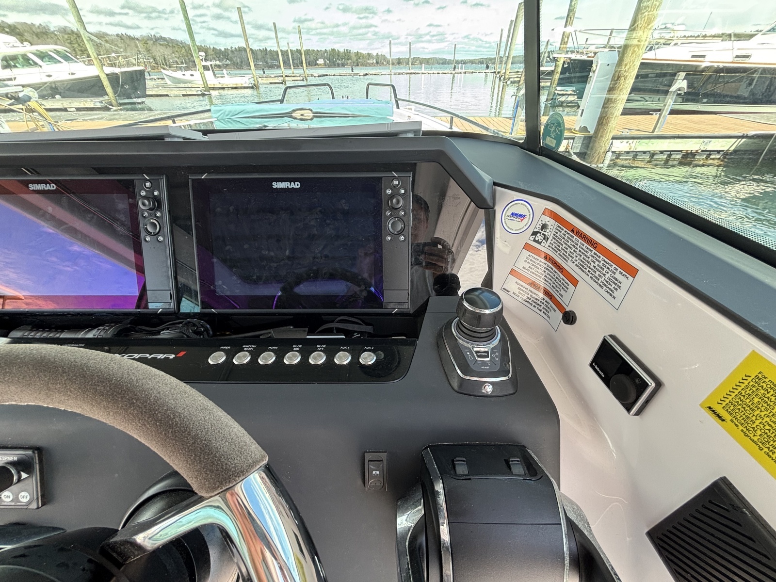 2023 Axopar 37XC Cross Cabin