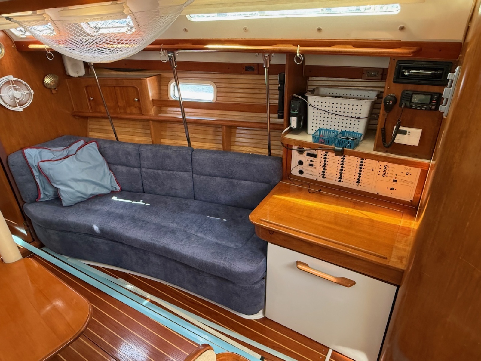 1998 Catalina 380