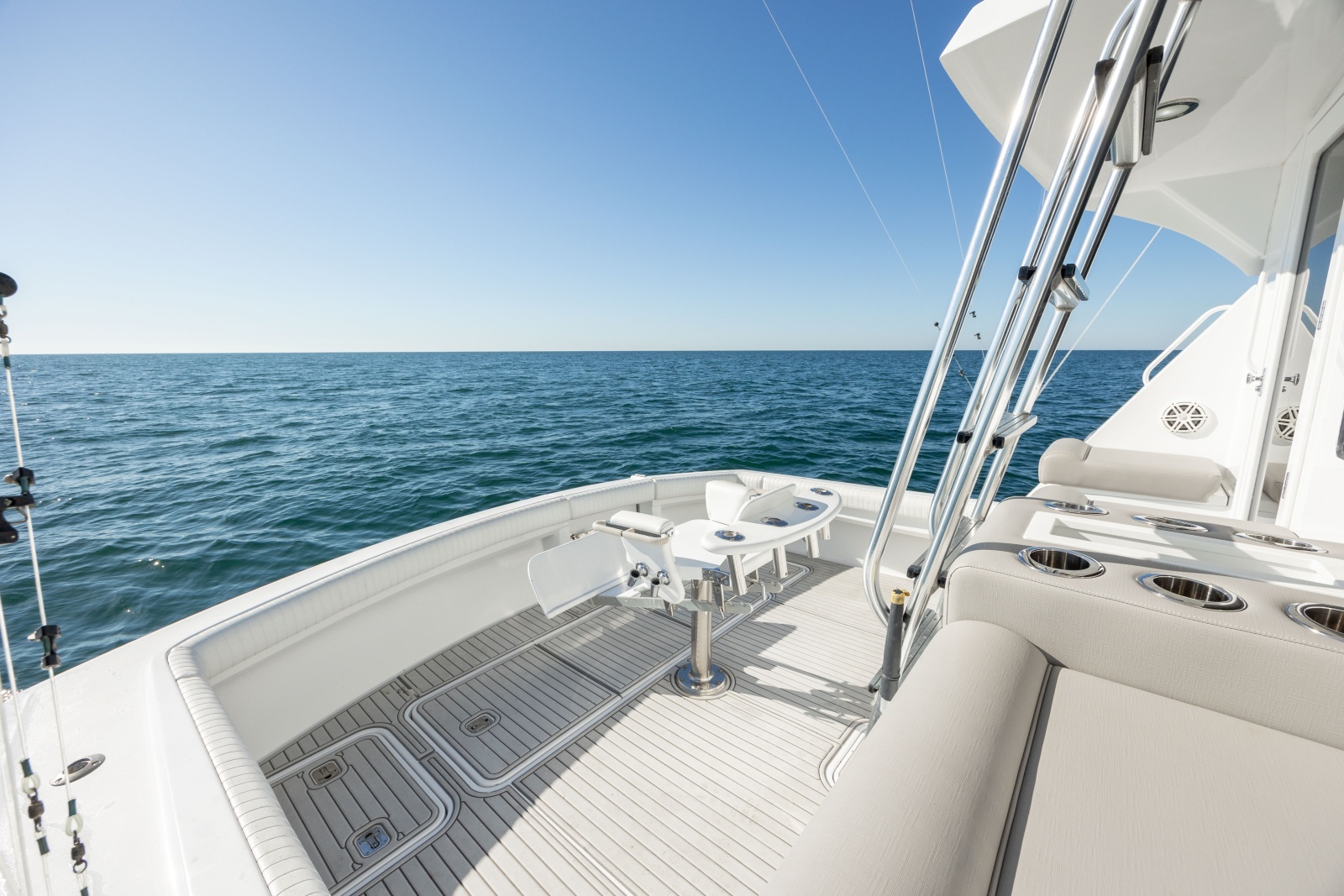 50' 2000 Hatteras 50 Convertible