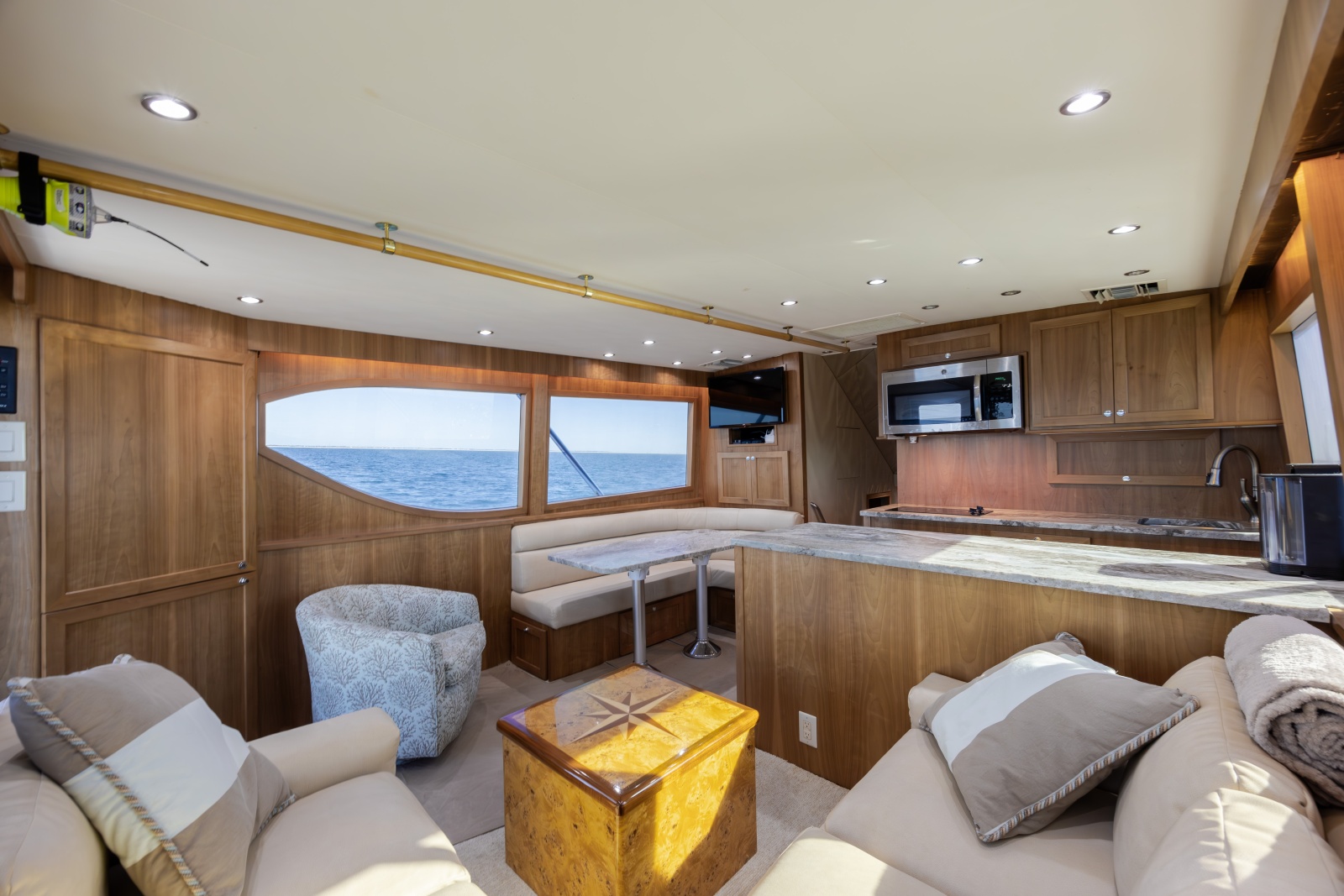 50' 2000 Hatteras 50 Convertible