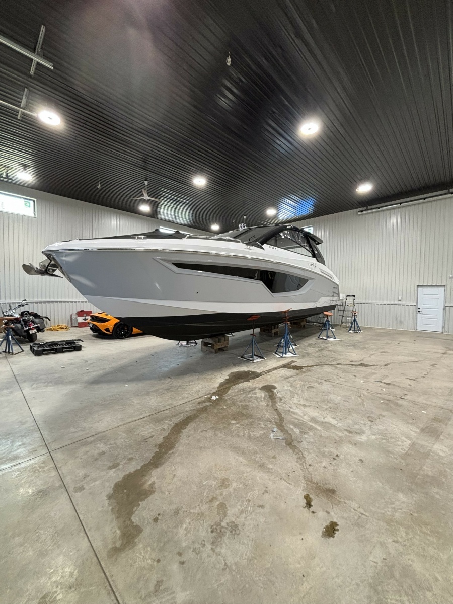 2024 Cruisers Yachts 42 GLS OB