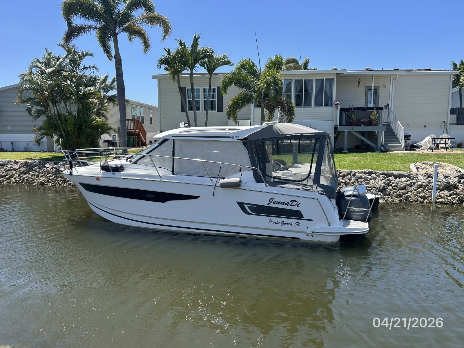 Jeanneau 895 port profile2