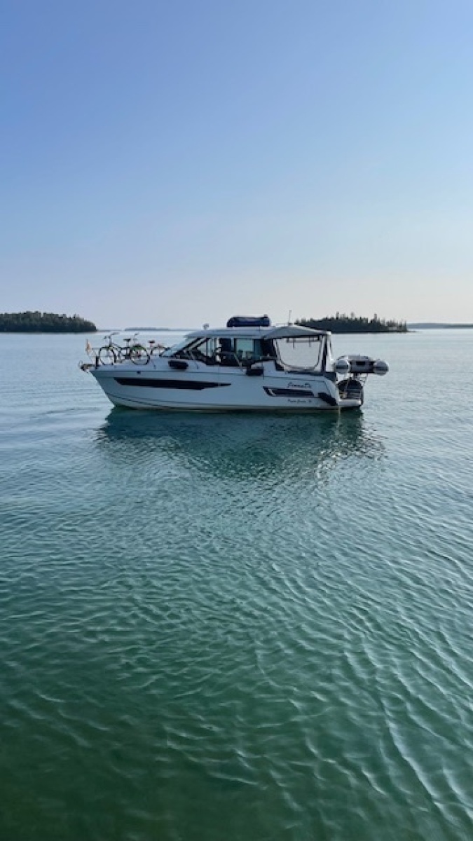 Jeanneau 895 port profile1