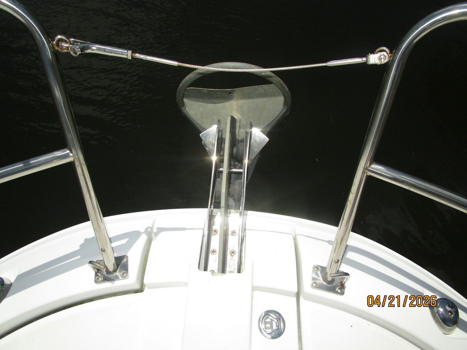 Jeanneau 895 bow access gate