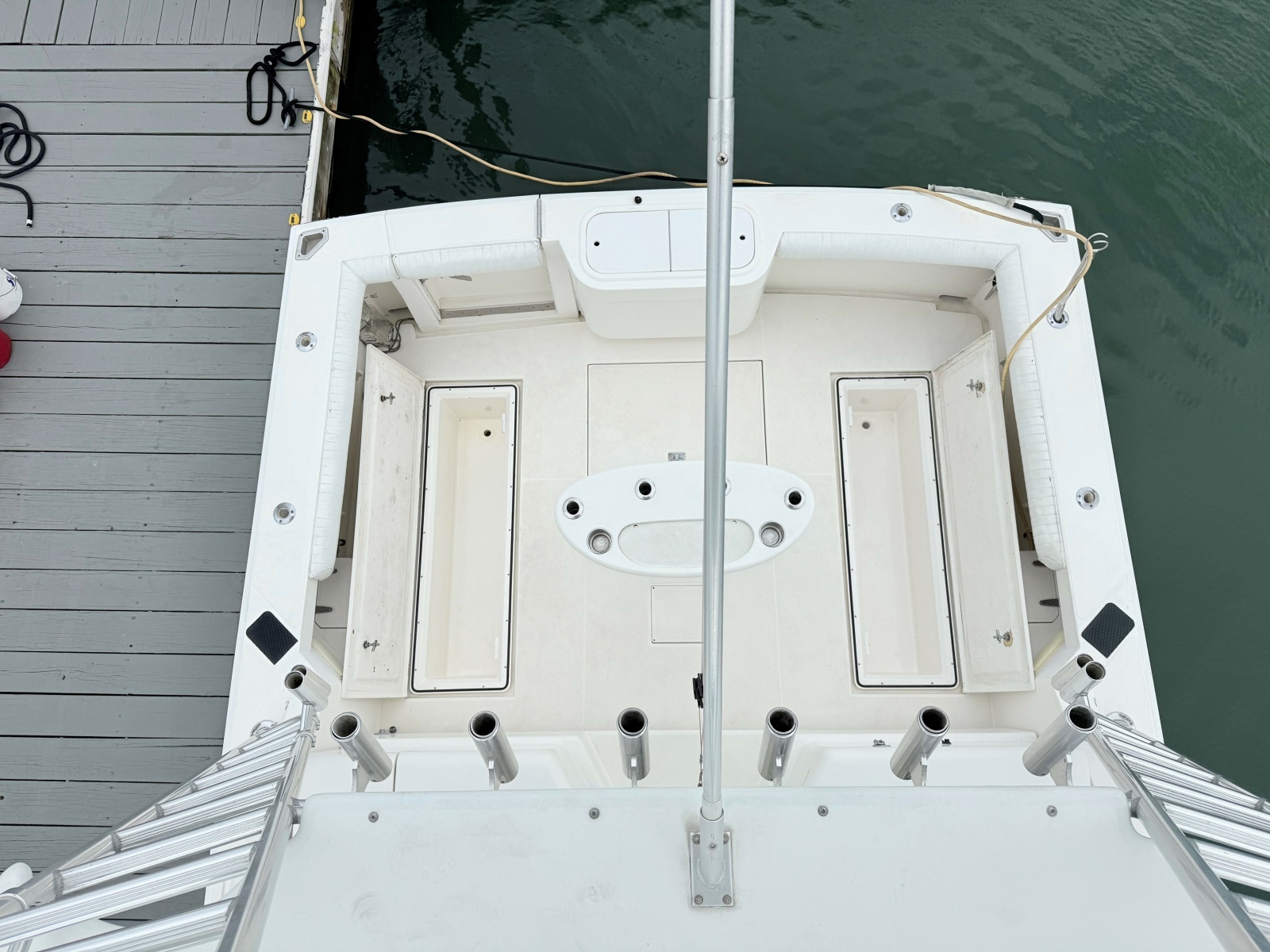 Cabo 35 SCREAMIN' EAGLE - Cockpit