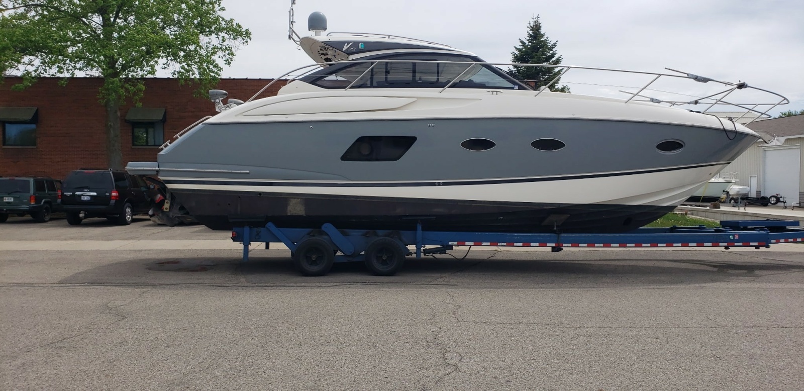 2013 Princess V39