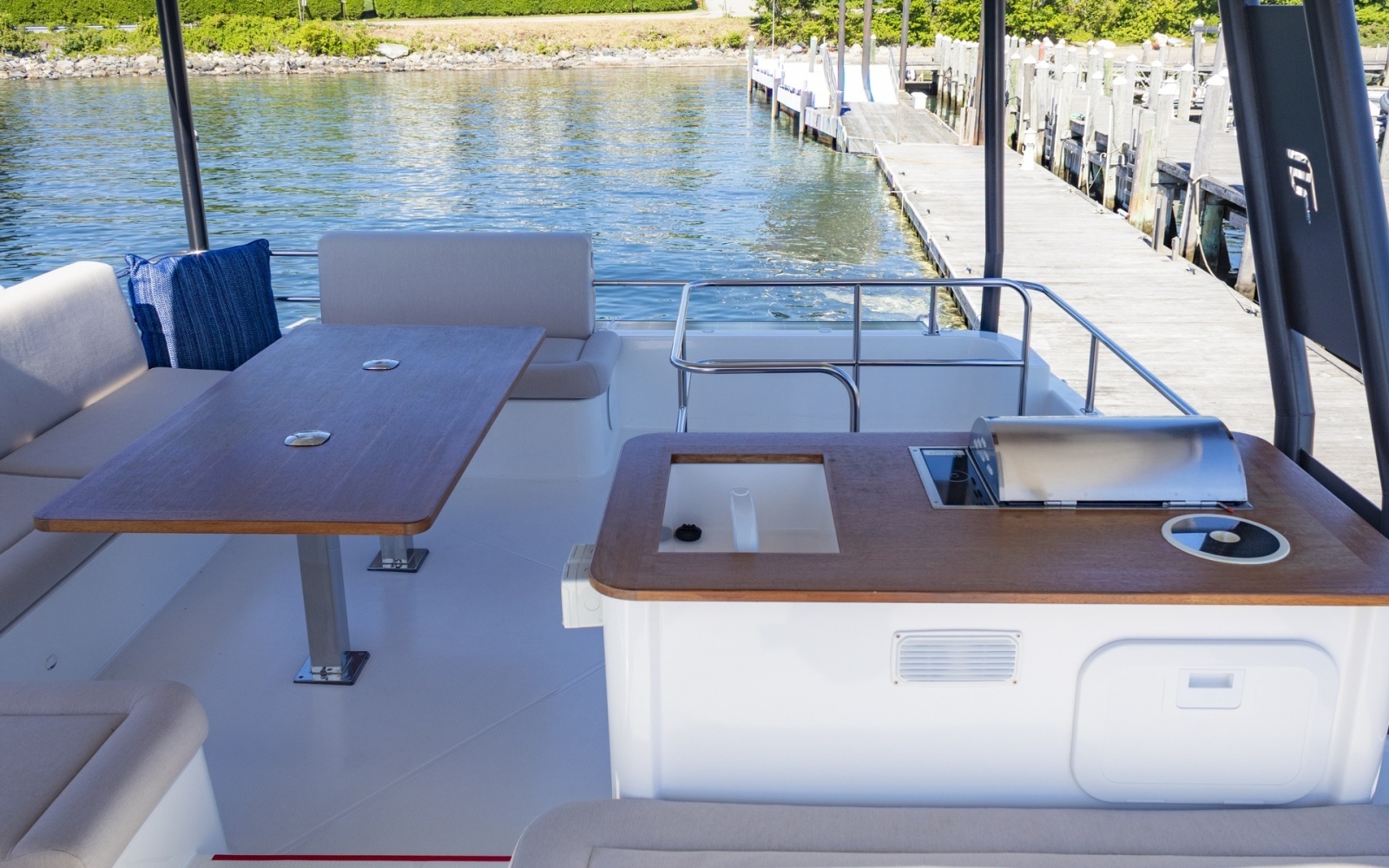 Brightside 40ft Fountaine Pajot Yacht For Sale