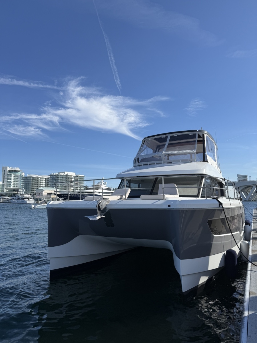 40' 2024 Fountaine Pajot MY 5