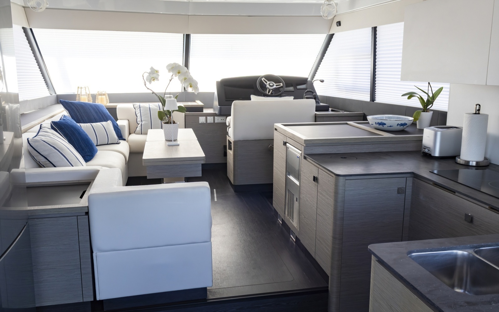 Brightside 40ft Fountaine Pajot Yacht For Sale