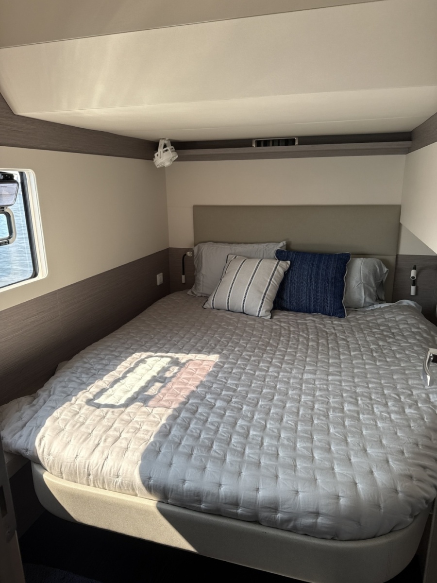 40' 2024 Fountaine Pajot MY 5
