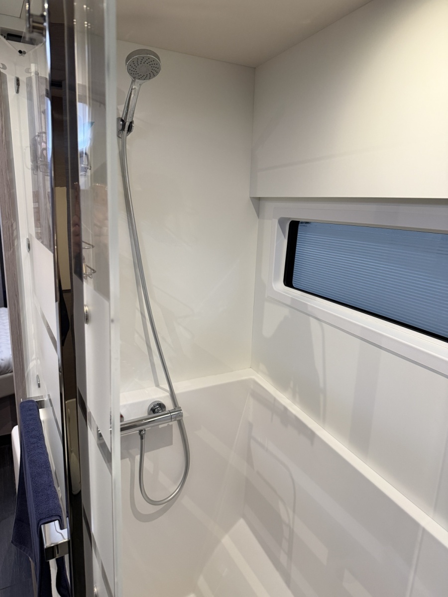 40' 2024 Fountaine Pajot MY 5
