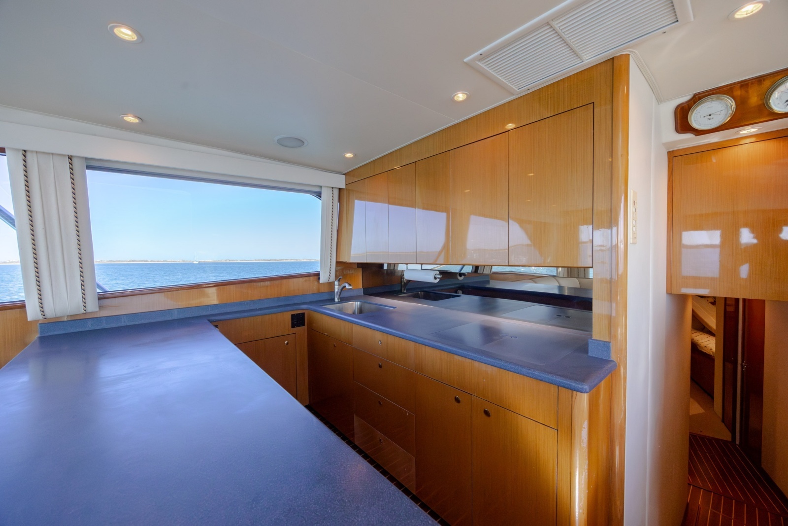 2000 Viking 55 Convertible