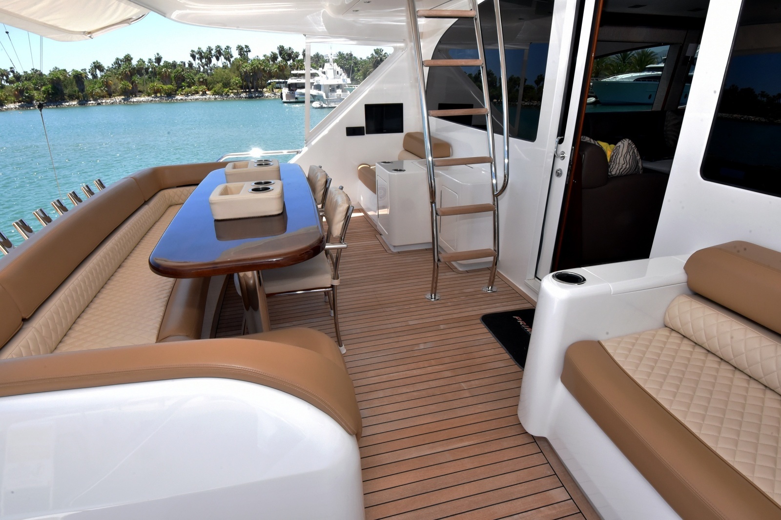 2024 Viking 90 Skybridge - PRIMETIME