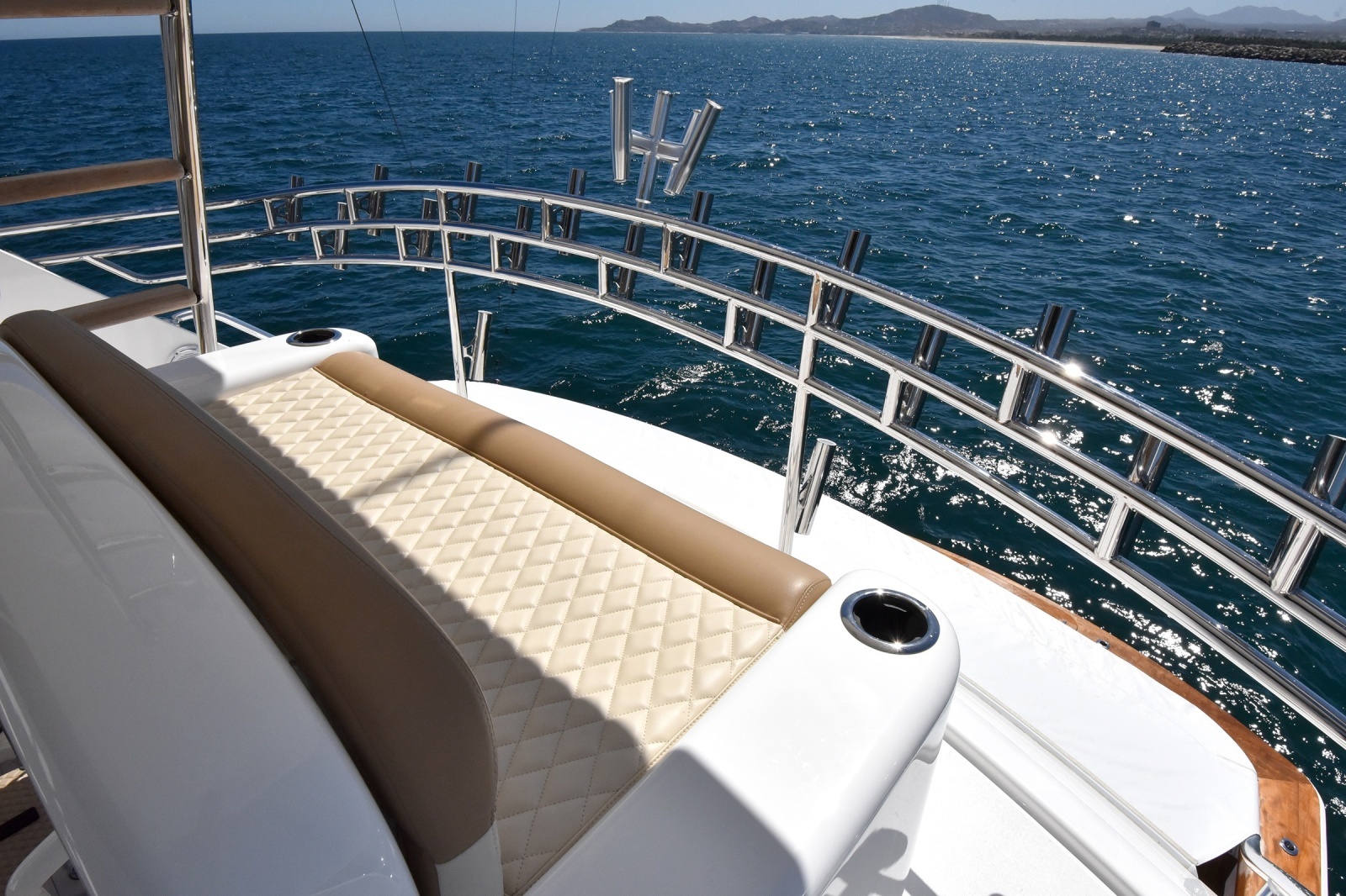 2024 Viking 90 Skybridge - PRIMETIME