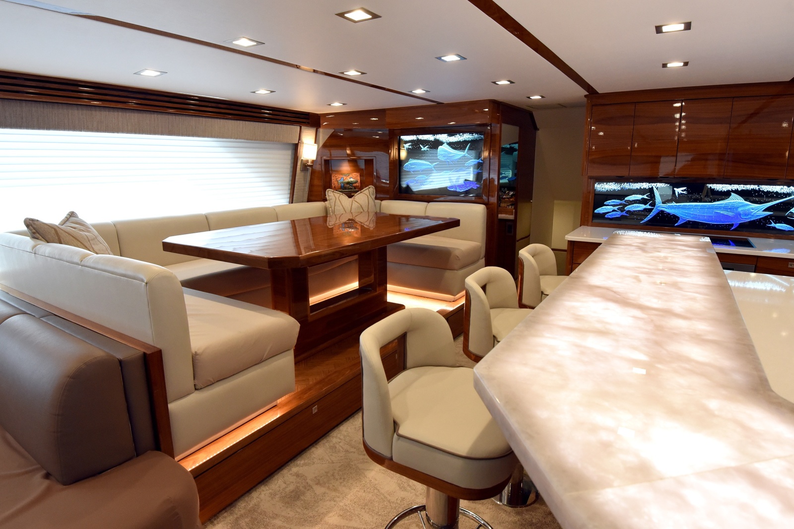 2024 Viking 90 Skybridge - PRIMETIME