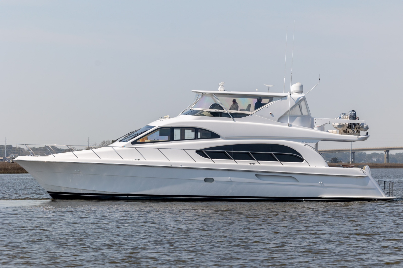 64' 2008 Hatteras Motor Yacht