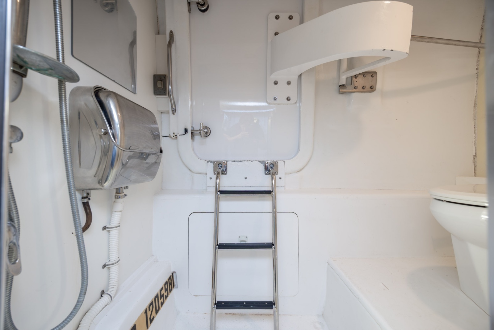 2008 Hatteras Motor Yacht