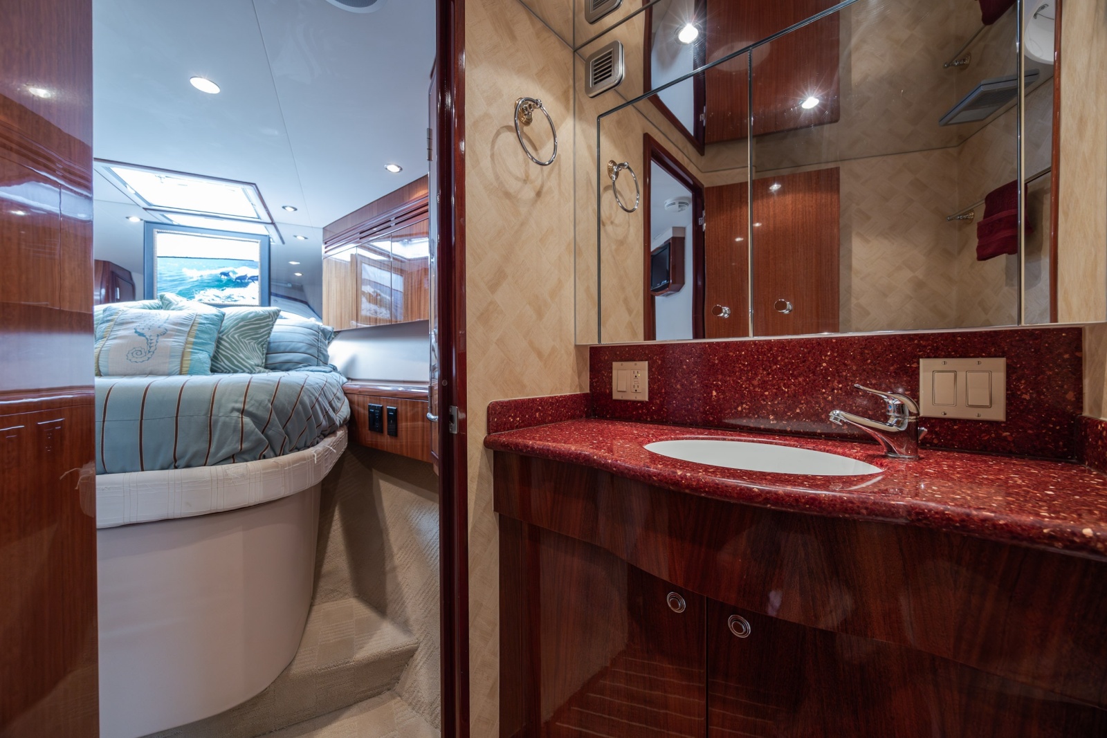2008 Hatteras Motor Yacht