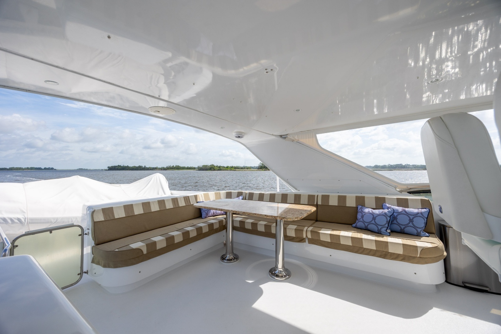 2008 Hatteras Motor Yacht