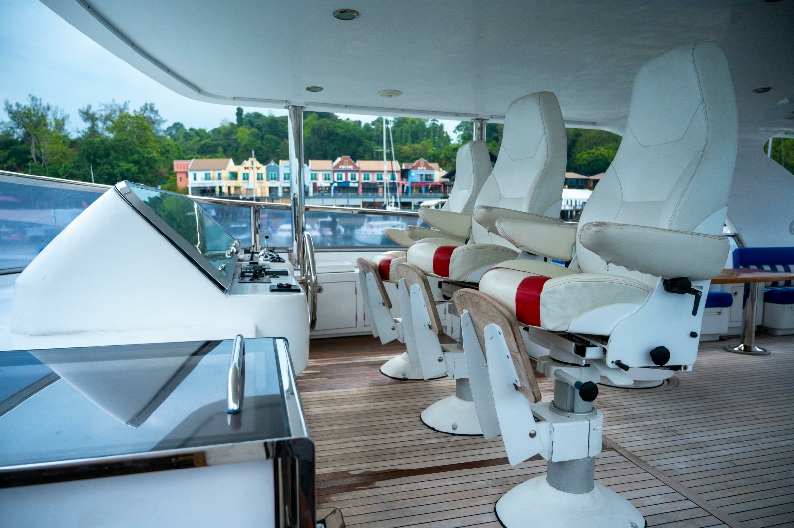 2007 New Ocean New Ocean 95 photo 14