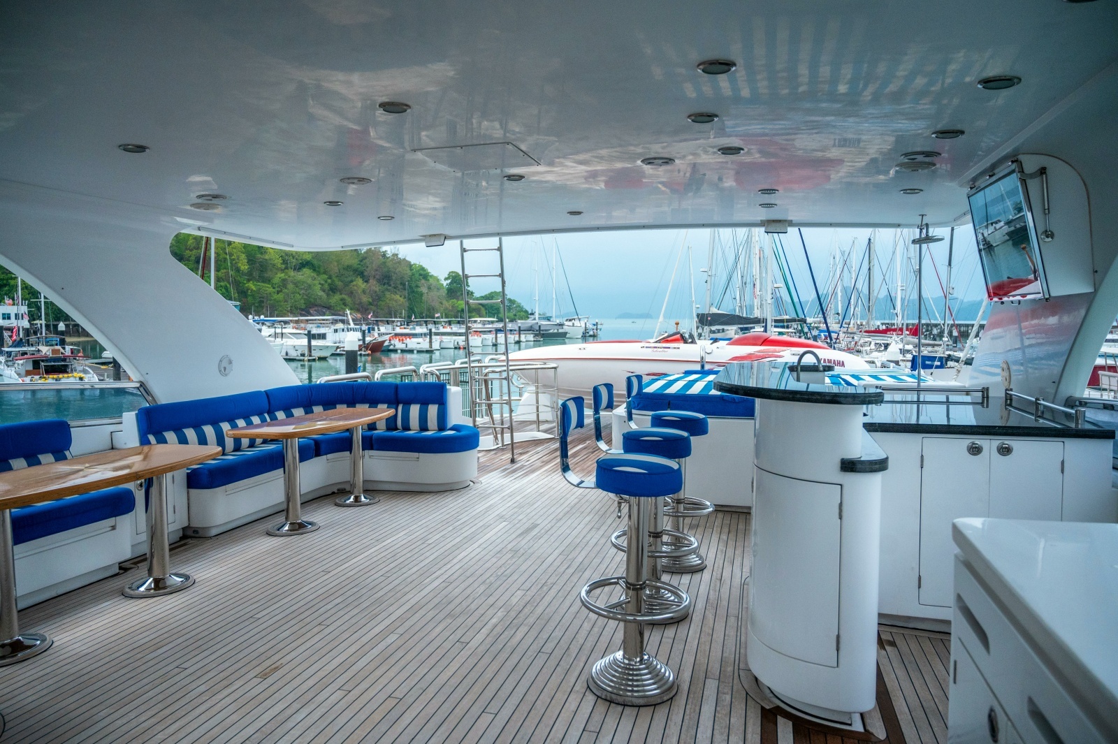 2007 New Ocean New Ocean 95 photo 15