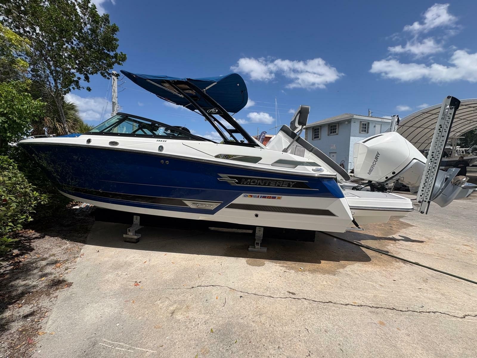 25' 2023 Monterey 255 Super Sport