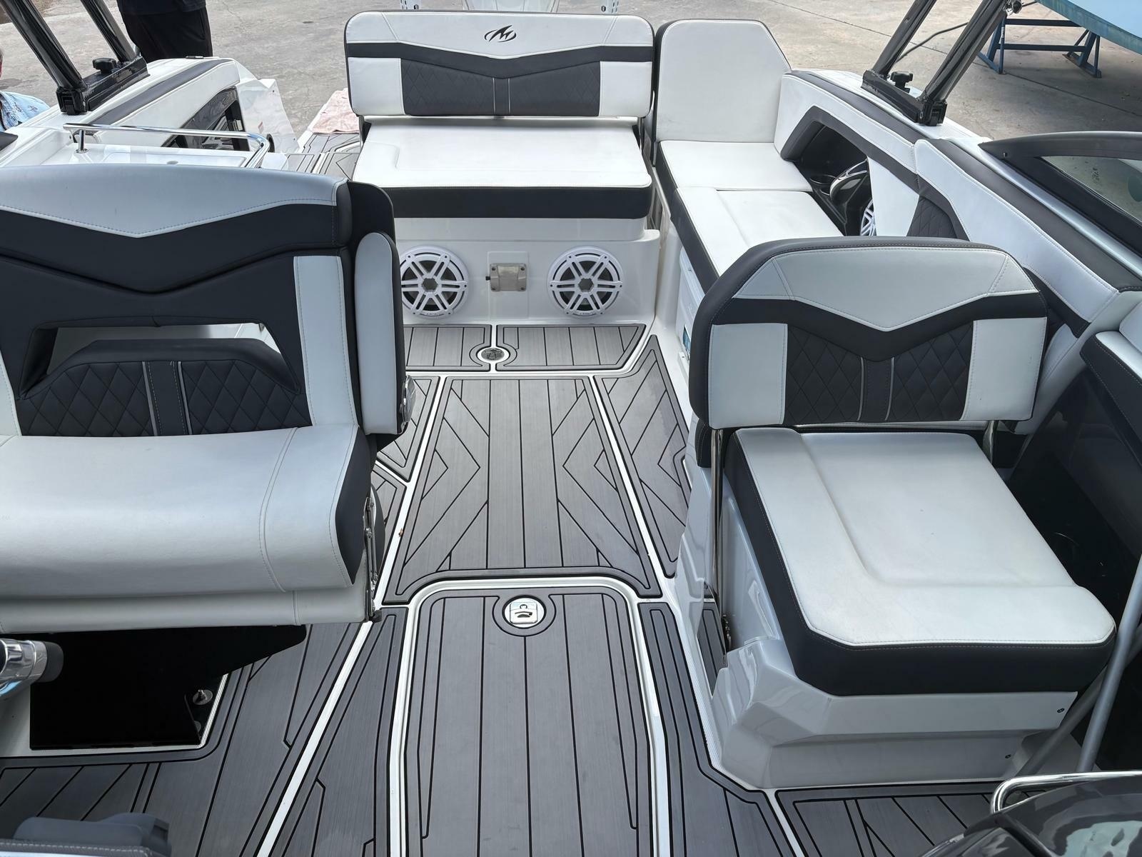 25' 2023 Monterey 255 Super Sport
