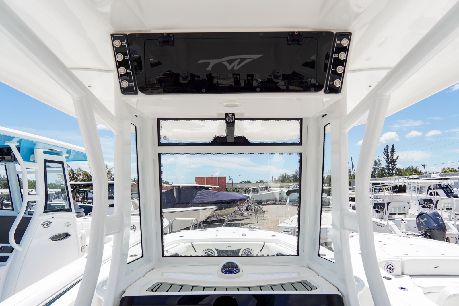 25ft Tidewater Yacht For Sale