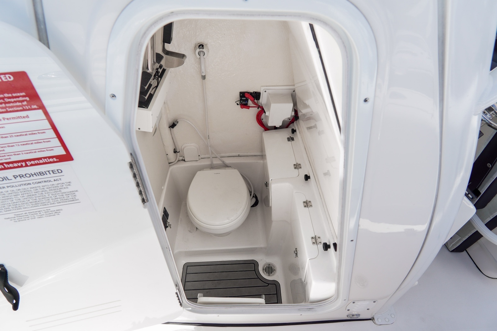 25ft Tidewater Yacht For Sale