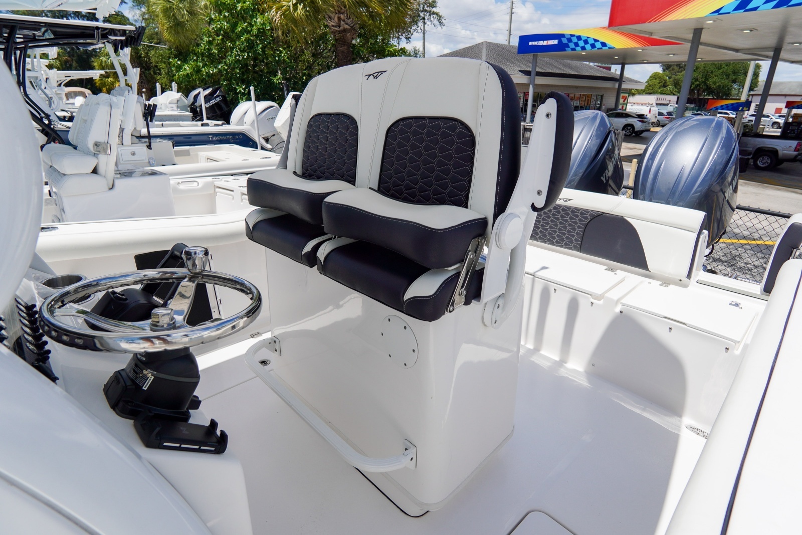 25ft Tidewater Yacht For Sale