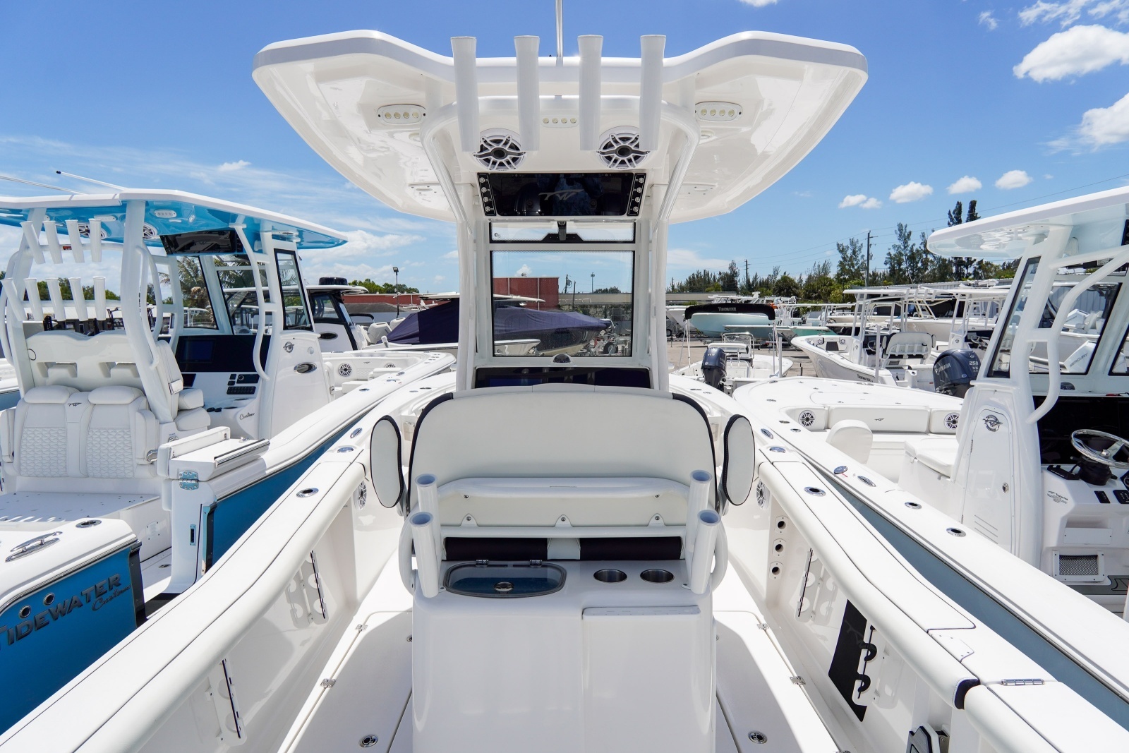 25ft Tidewater Yacht For Sale