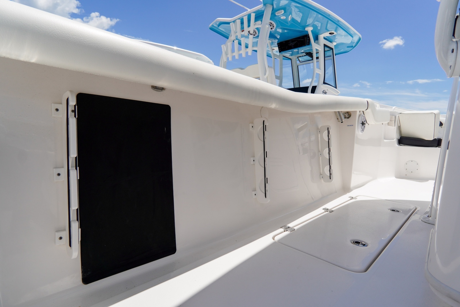 25ft Tidewater Yacht For Sale