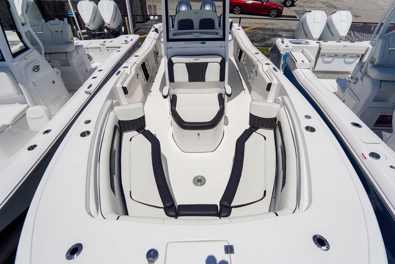 25ft Tidewater Yacht For Sale