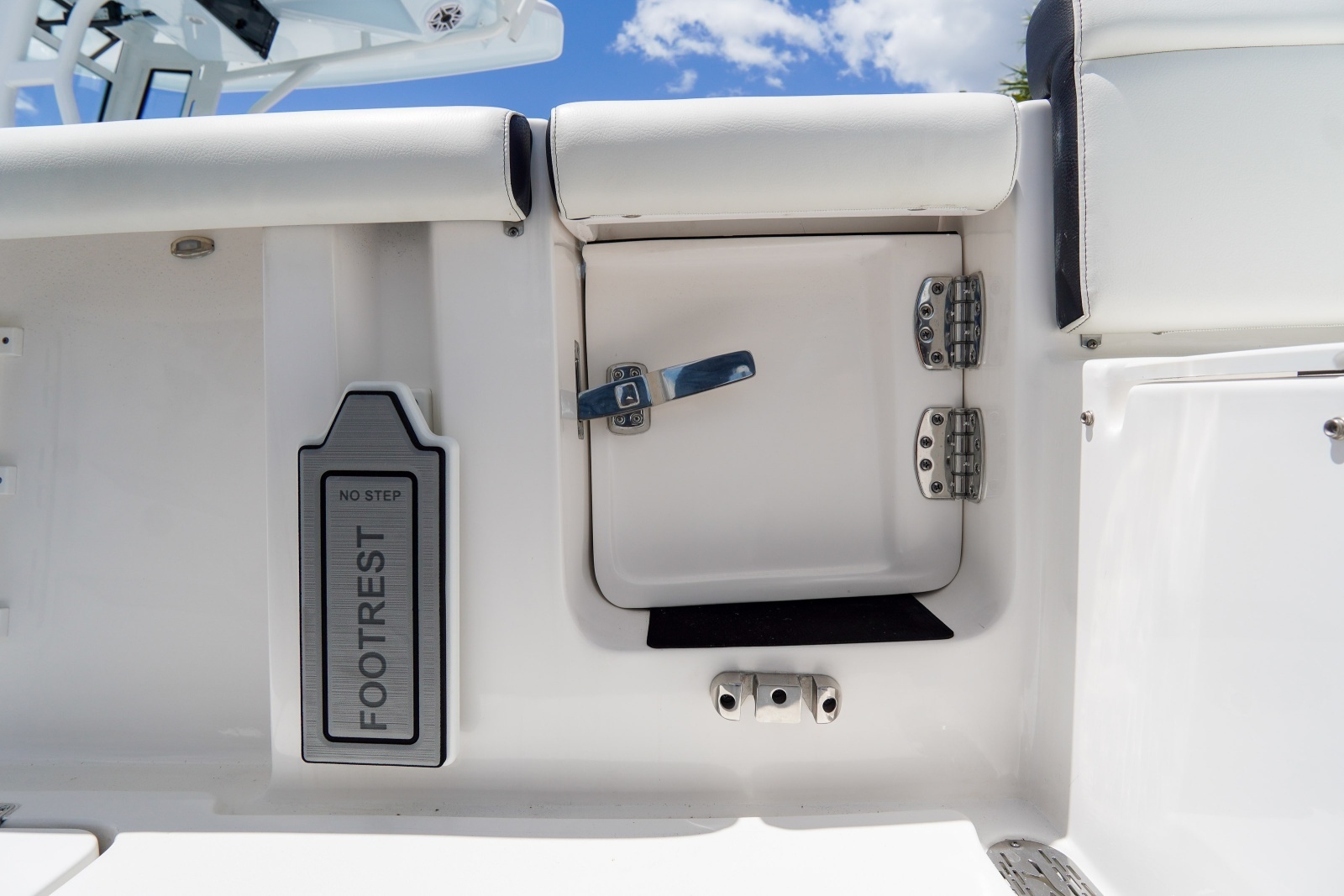 25ft Tidewater Yacht For Sale