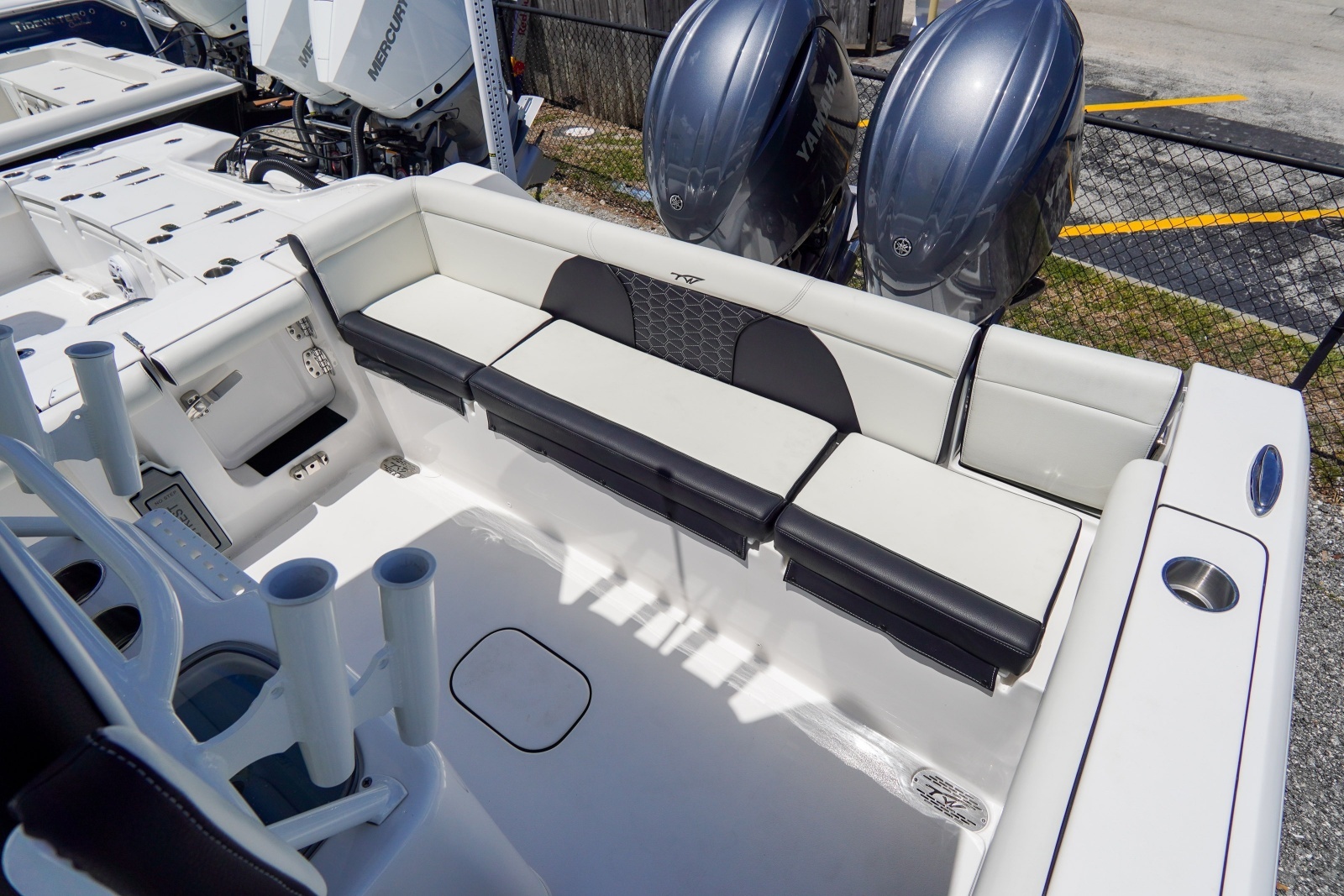 25ft Tidewater Yacht For Sale