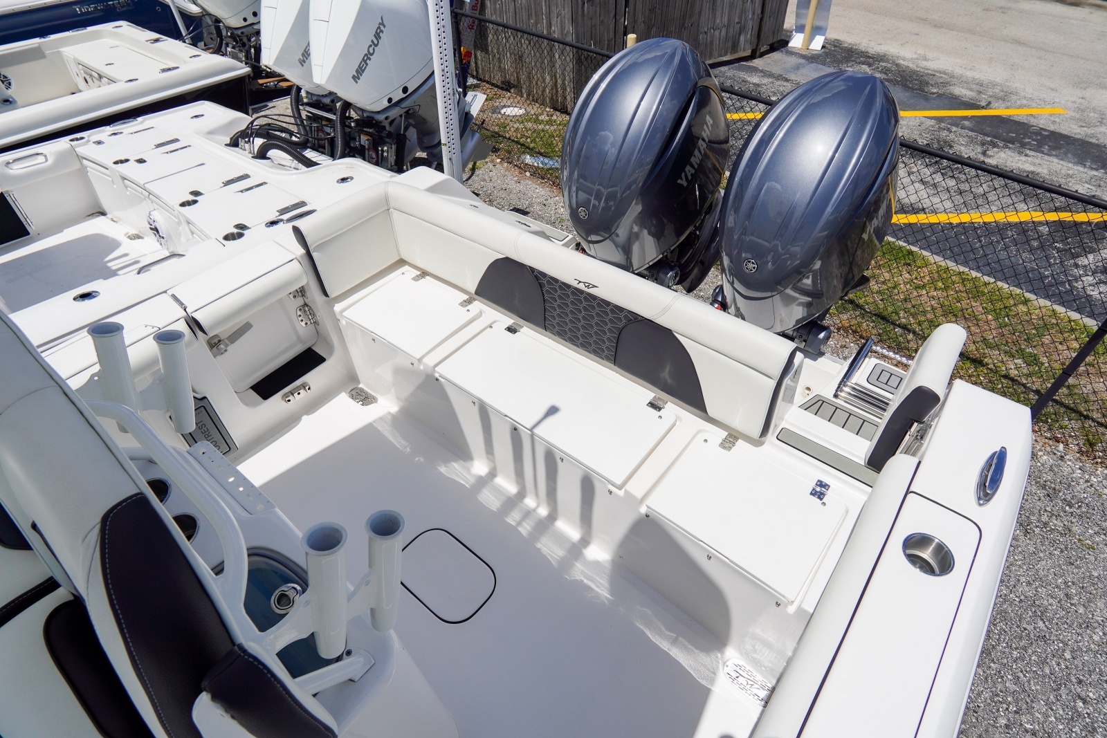 25ft Tidewater Yacht For Sale