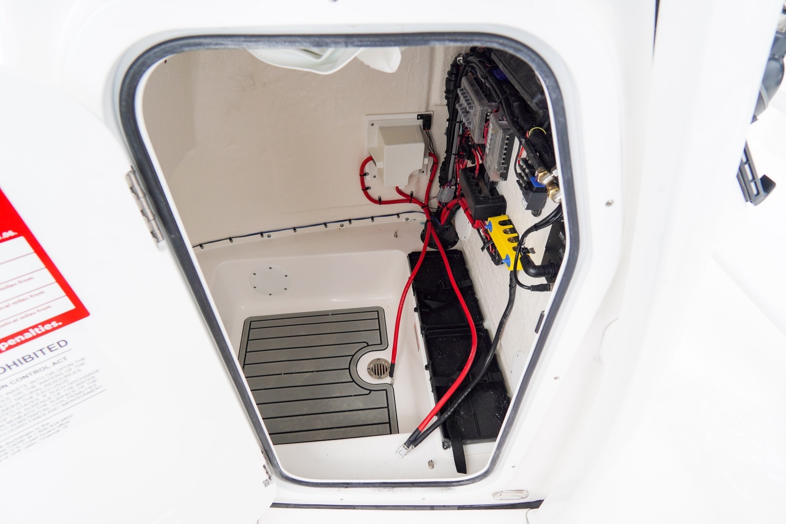 22ft Tidewater Yacht For Sale