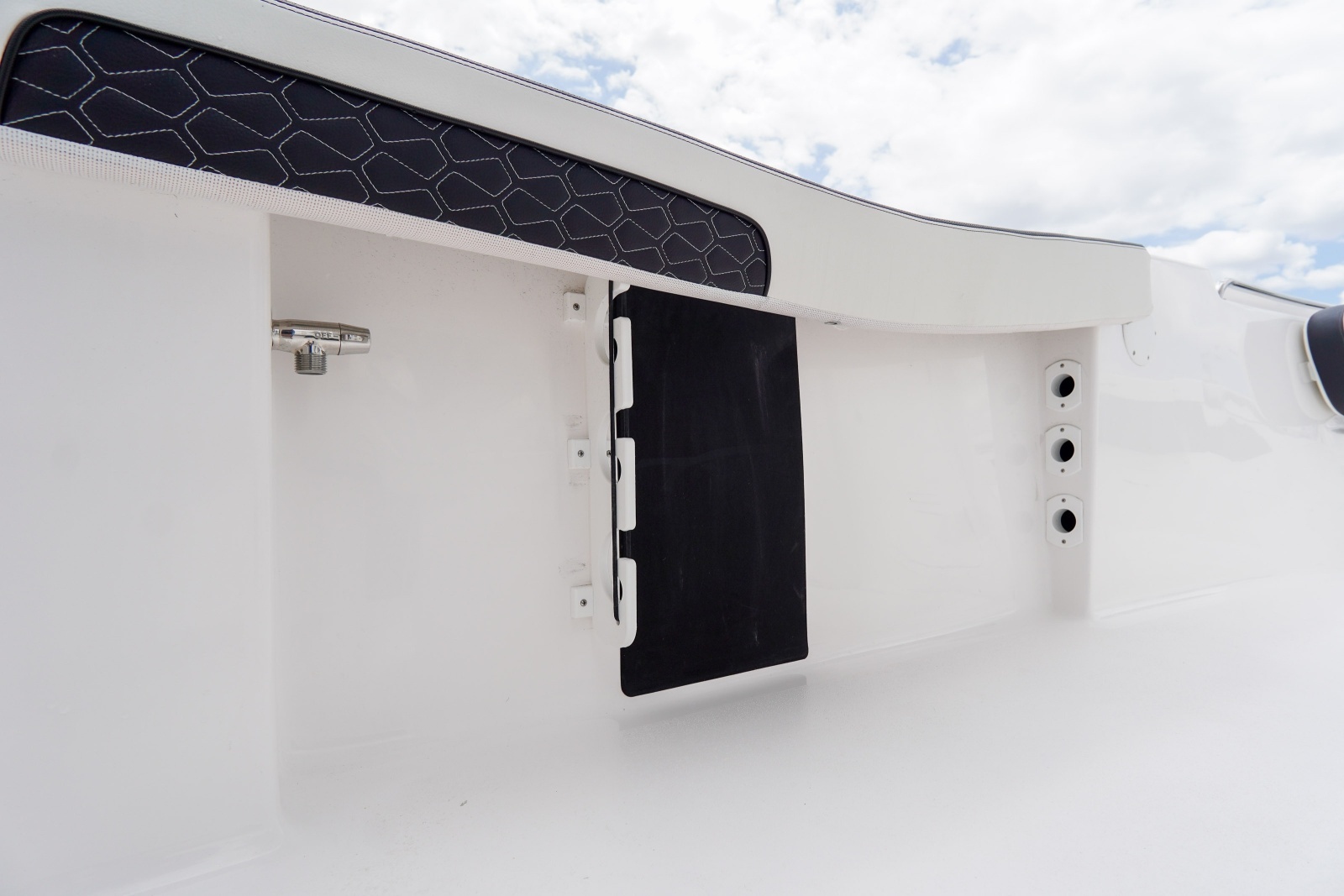 22ft Tidewater Yacht For Sale