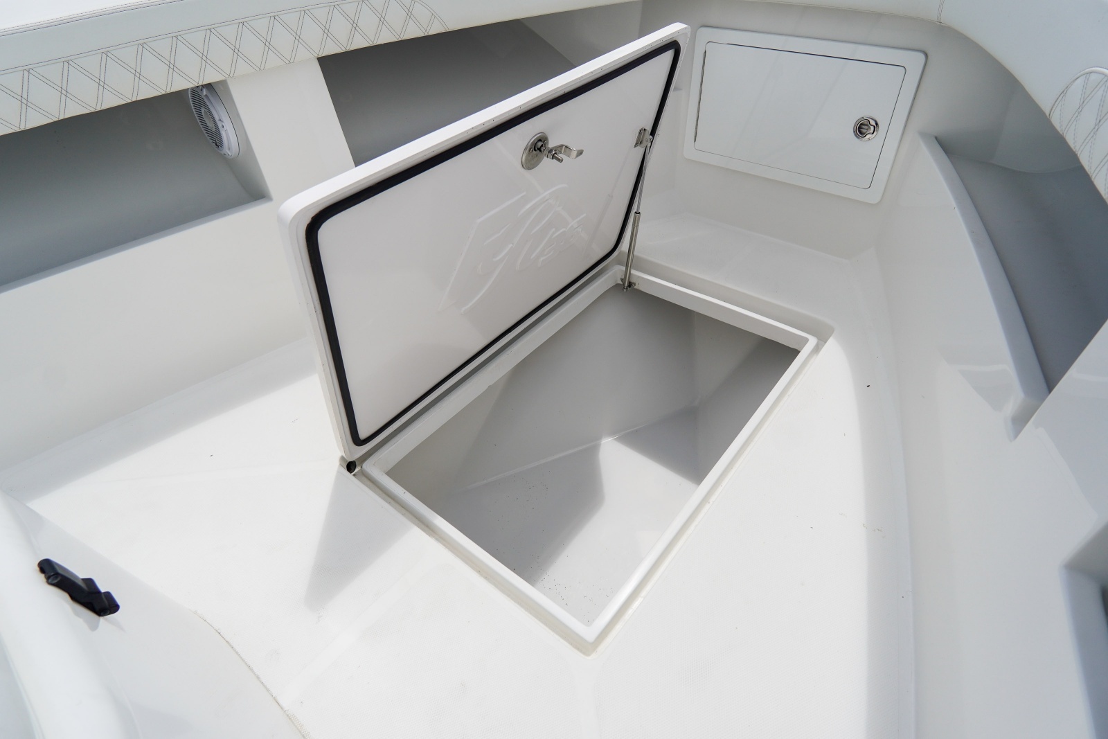 2024 Front Runner CC