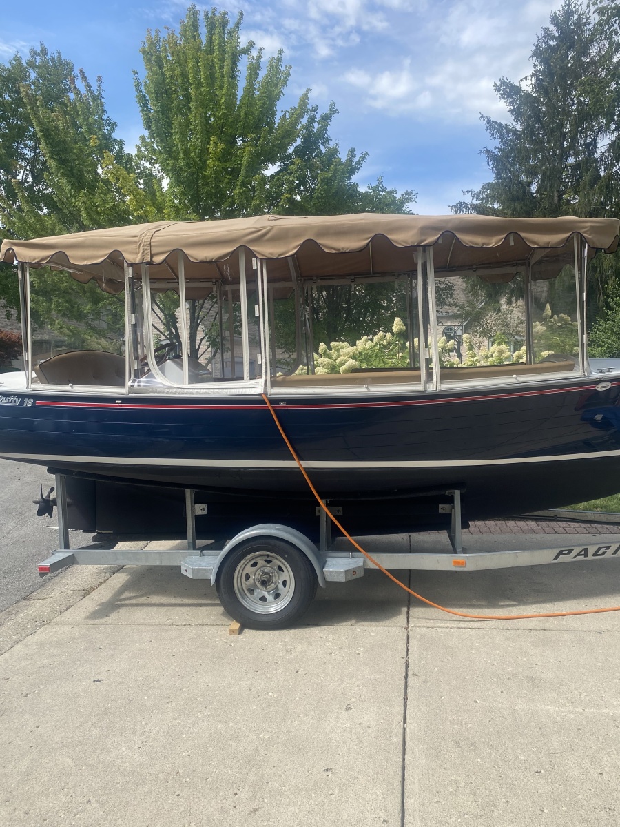 18' 2021 Duffy 18 Snug Harbor