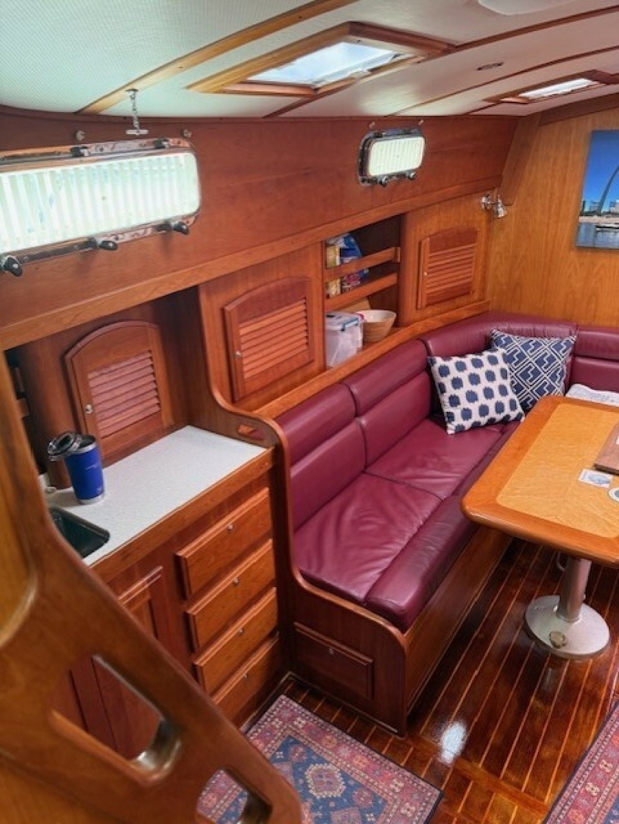2005 Sabre 