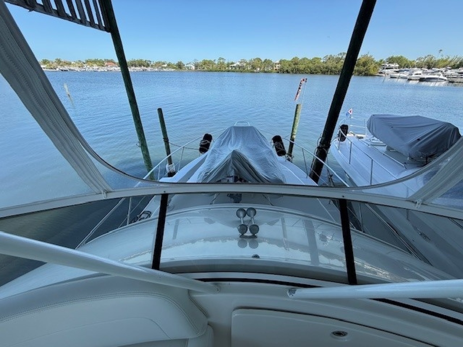 2001 Silverton 42 Convertible