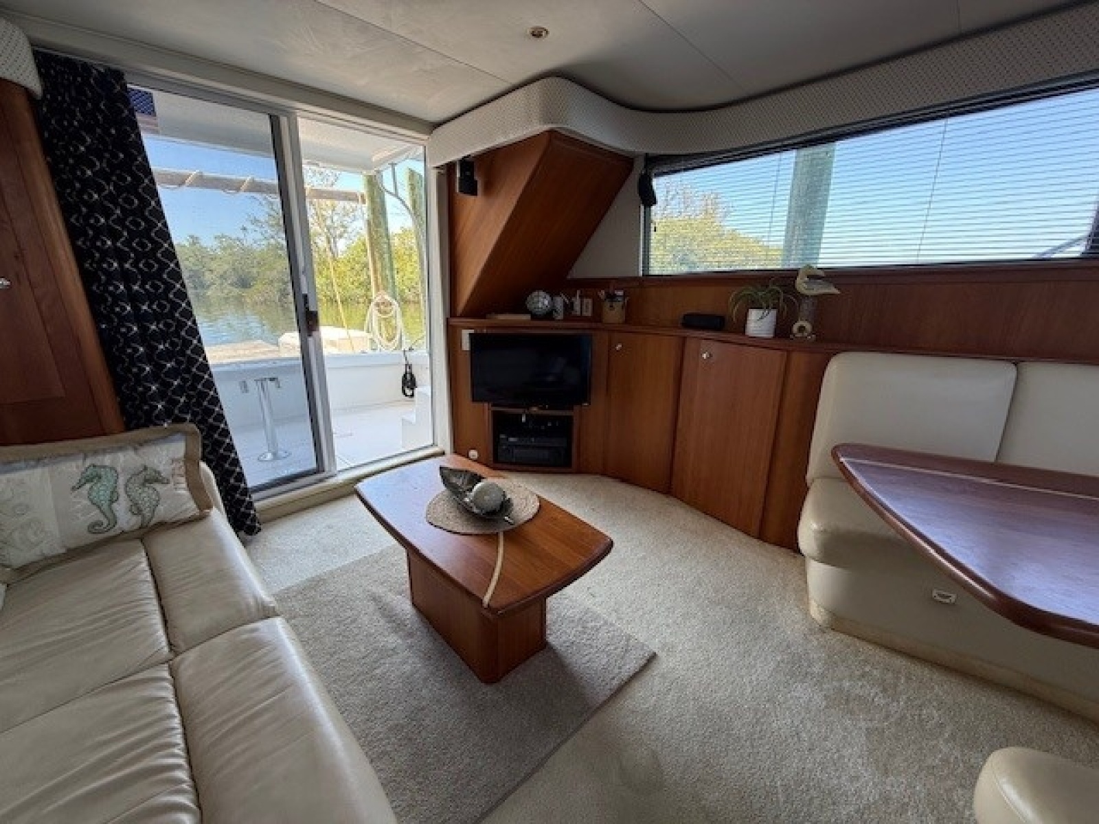 2001 Silverton 42 Convertible