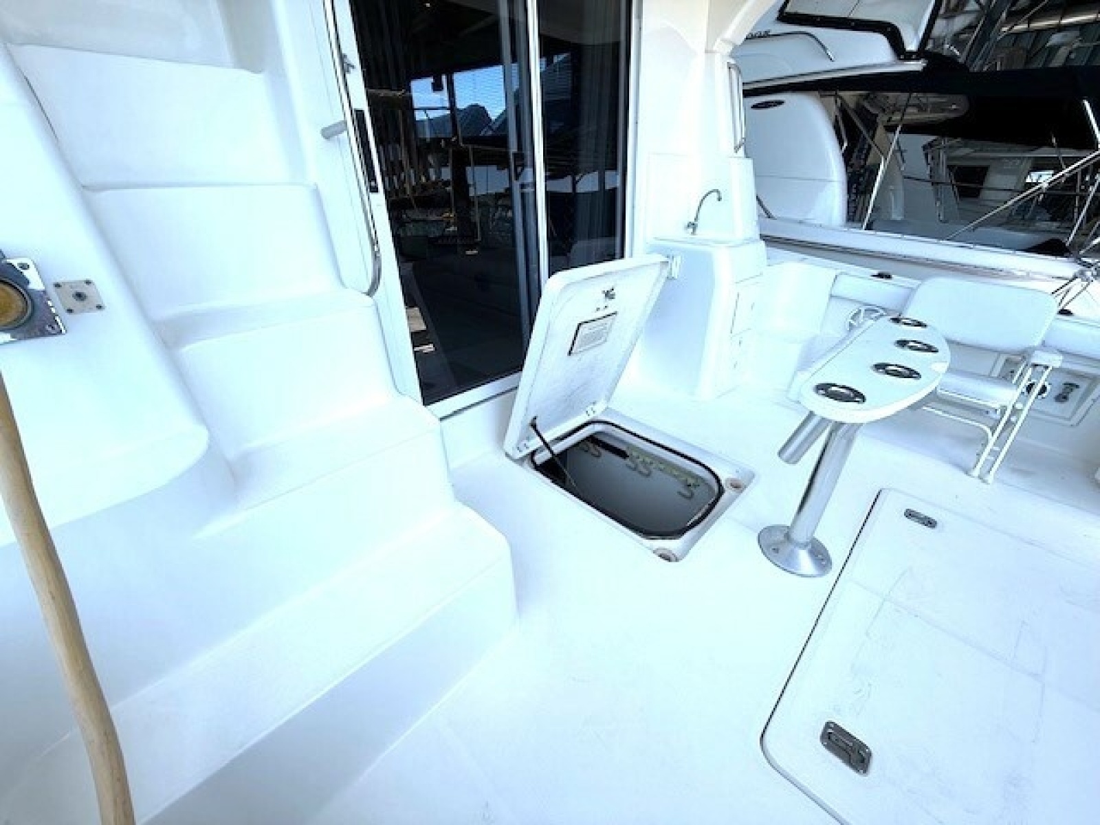 2001 Silverton 42 Convertible