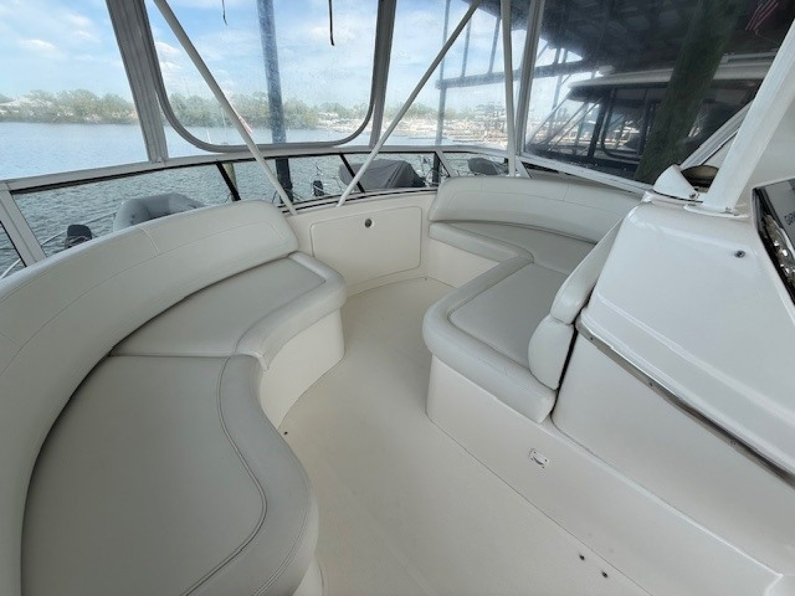 2001 Silverton 42 Convertible