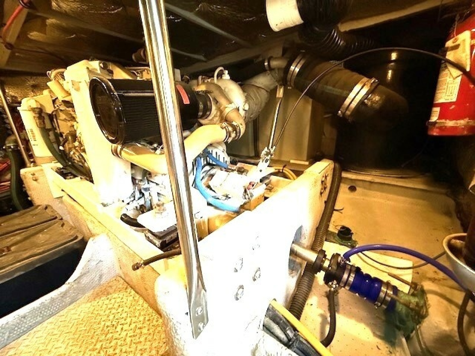 2001 Silverton 42 Convertible