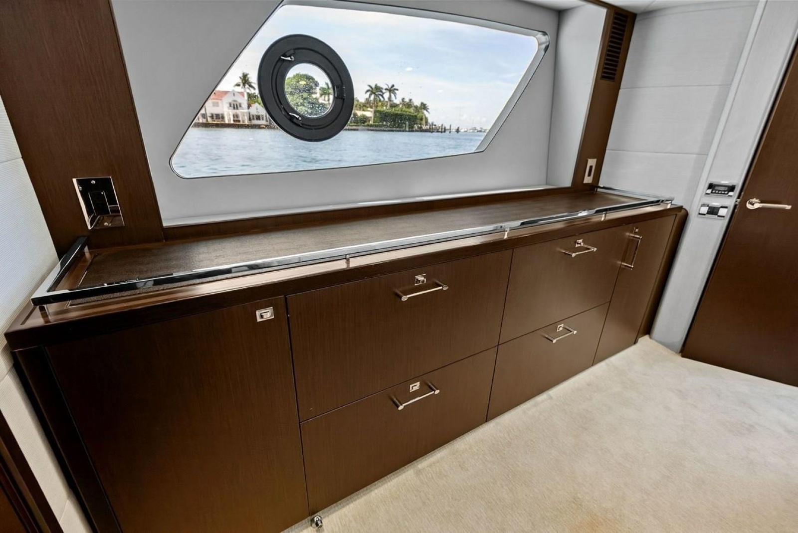 2013 Princess 78