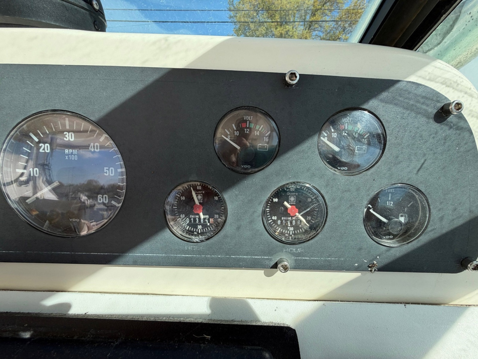 1997 Pursuit 3100 Express