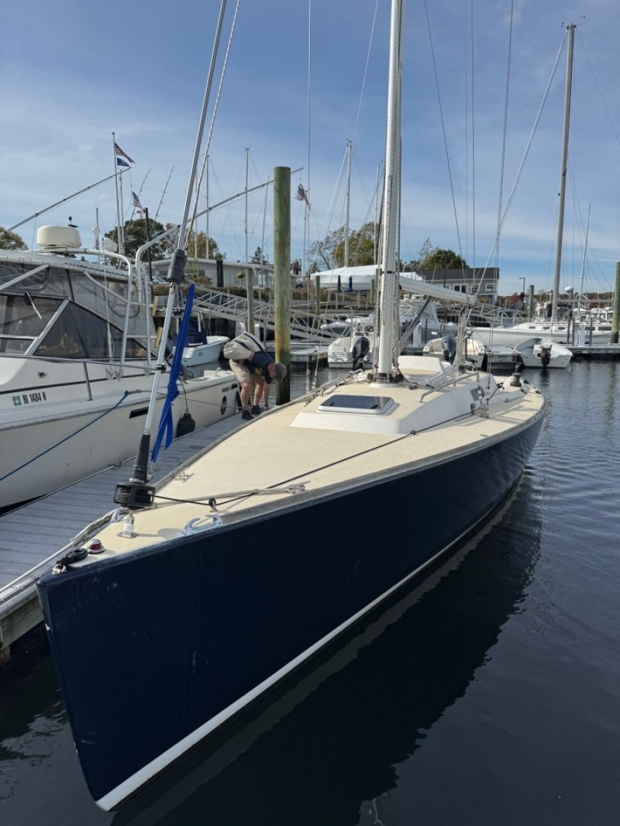 2006 J Boats J 100