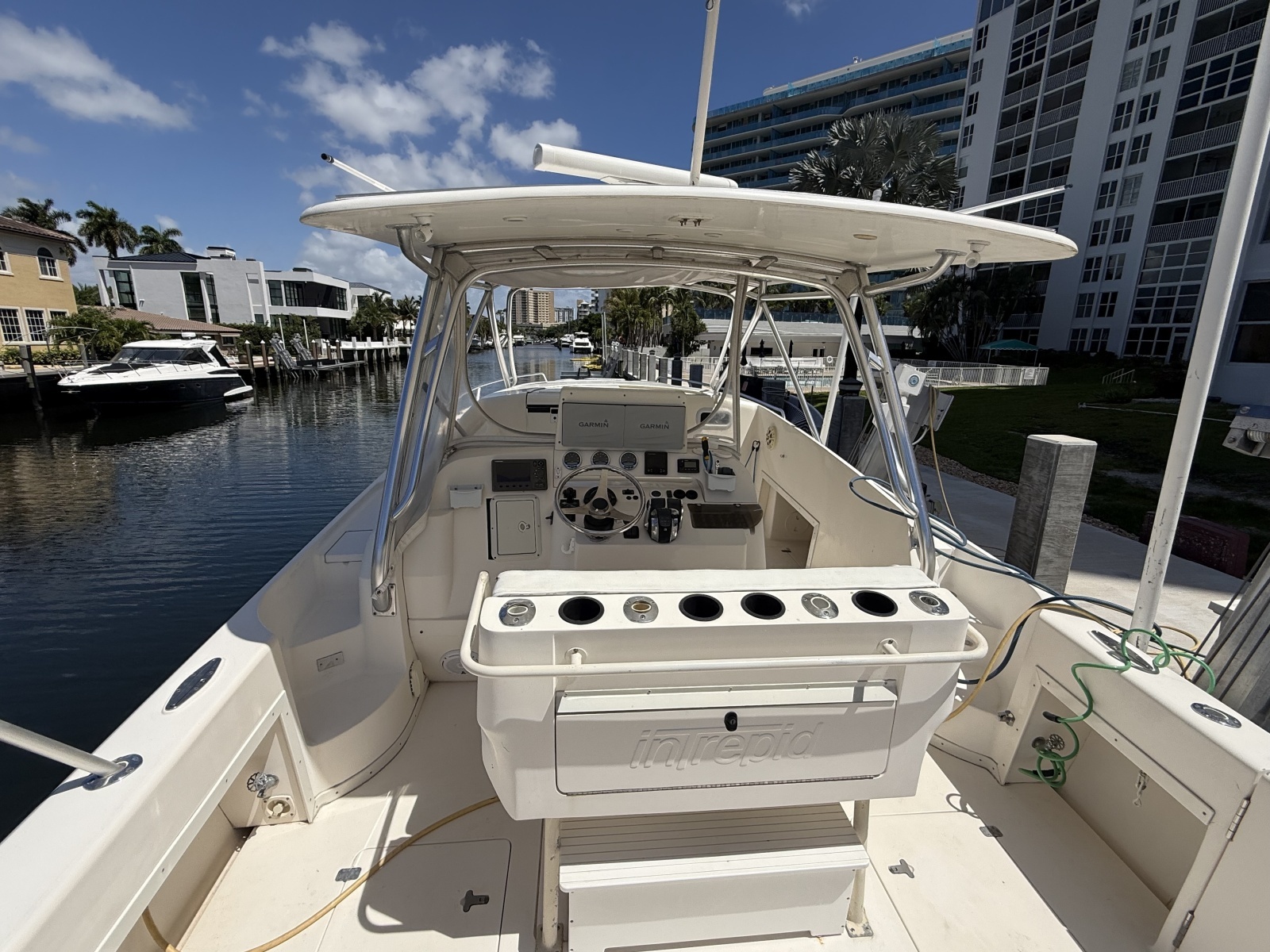 Captain s Call 38ft Intrepid Yacht For Sale